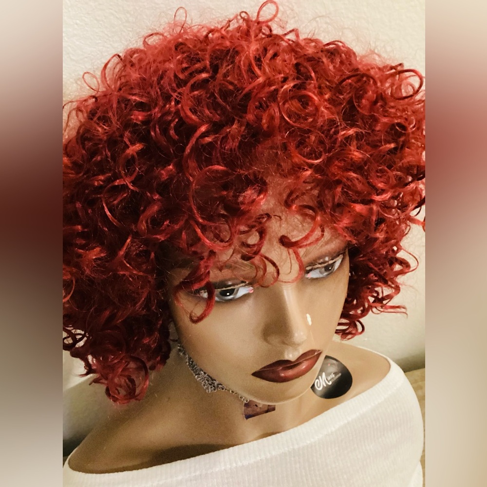 Curly wigs with bangs
It can be used for daily any other occasion synthetic.